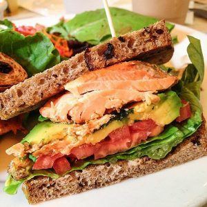 salmon-sandwich